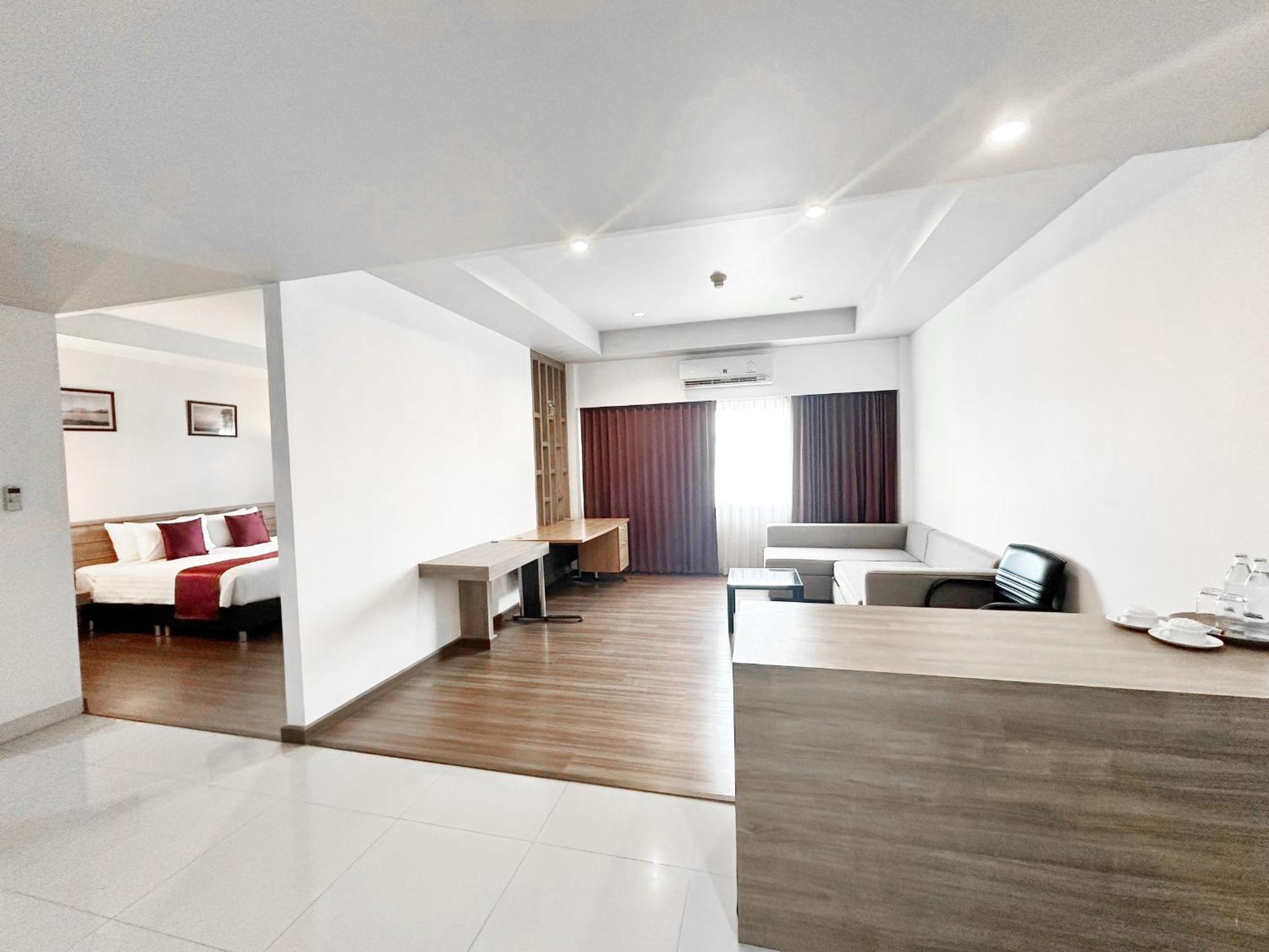 Akelada Hotel Nang Rong Extérieur photo