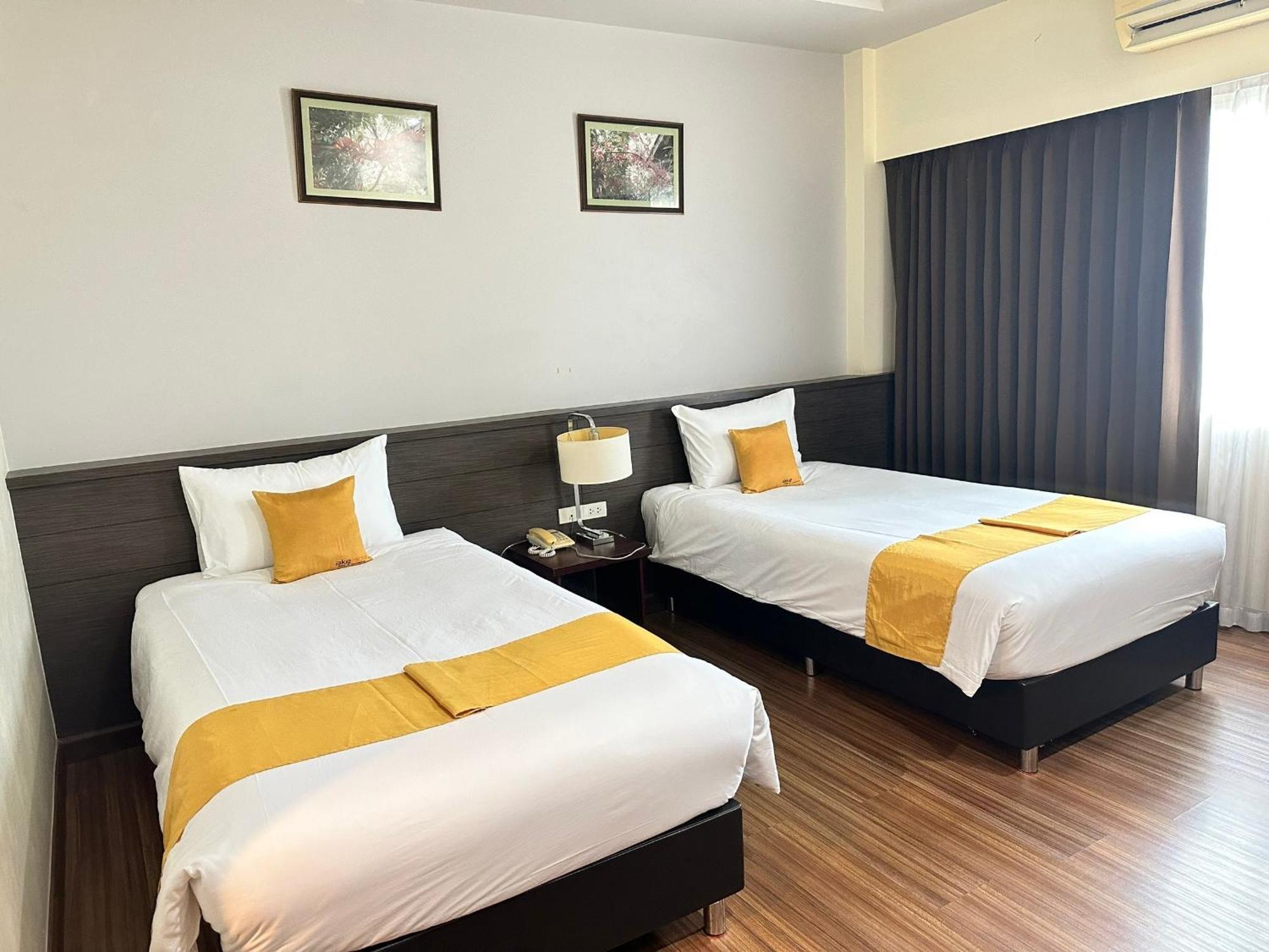 Akelada Hotel Nang Rong Extérieur photo