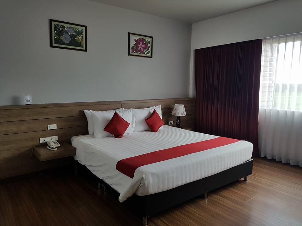Akelada Hotel Nang Rong Extérieur photo