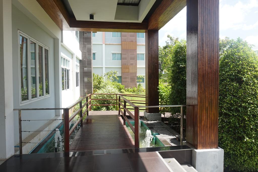 Akelada Hotel Nang Rong Extérieur photo
