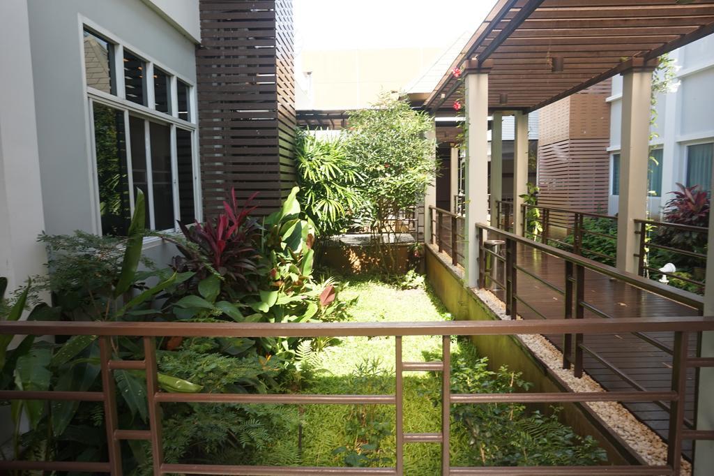 Akelada Hotel Nang Rong Extérieur photo