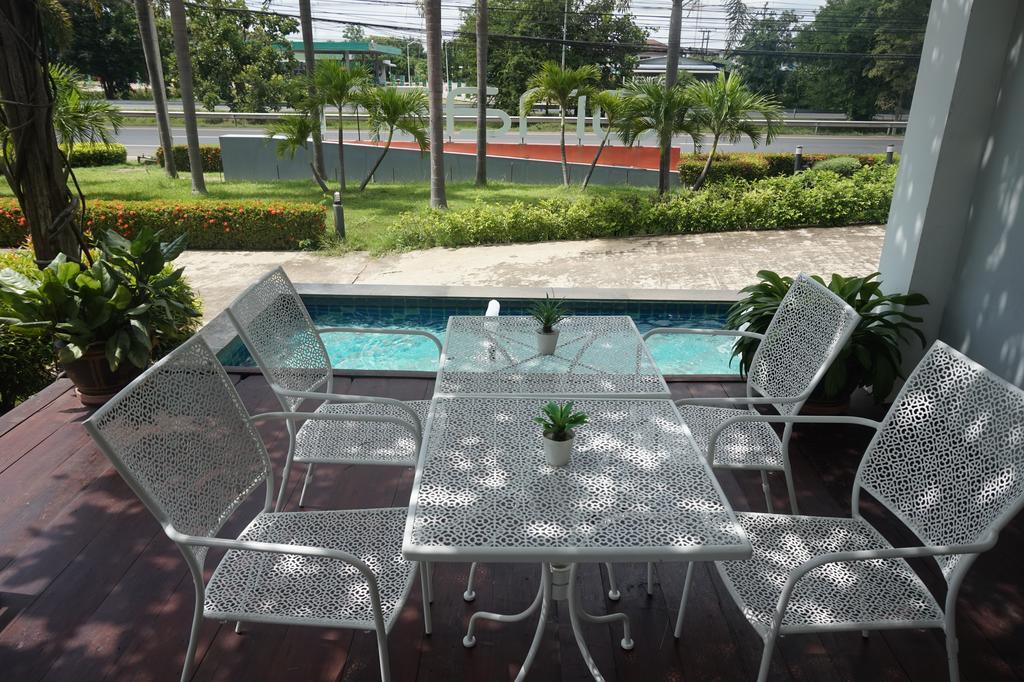 Akelada Hotel Nang Rong Extérieur photo
